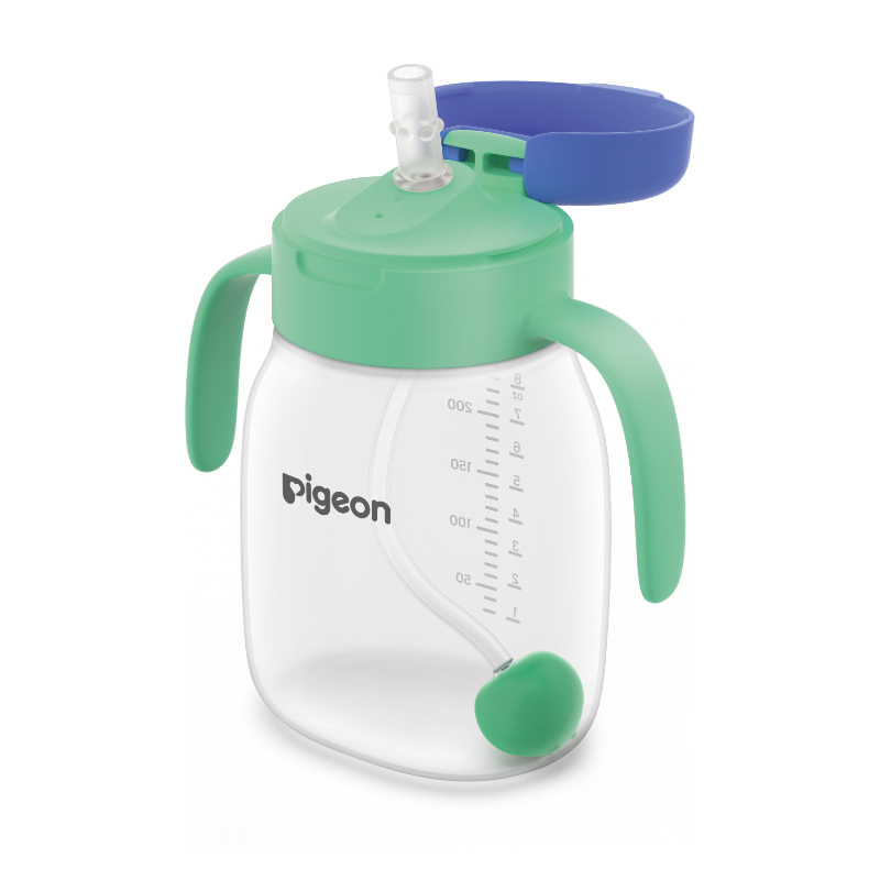 Pigeon Startouch Straw Cup With Gravity Ball